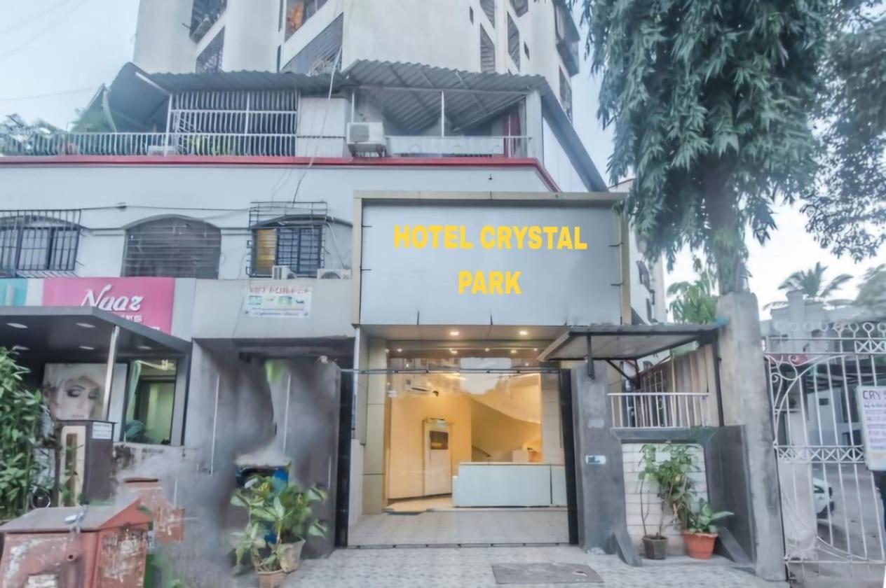 Hotel Crystal Park Near Nesco Exhibition Center Mumbai Bagian luar foto